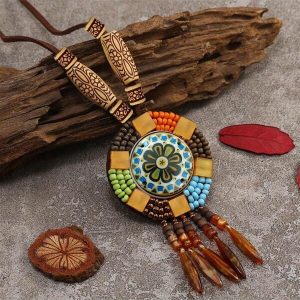 1pc Vintage Bohemian Style Resin Necklace Handmade Woven Jewelry Long Pendant For Fall/winter, Perfect Match With Sweaters And Wonderful Gift For Birthday & Holidays. Sunflower hand-woven necklace